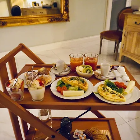 Macchiato Suites Boutique Guest House-3